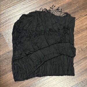 Black Crinkled Fringe Scarf